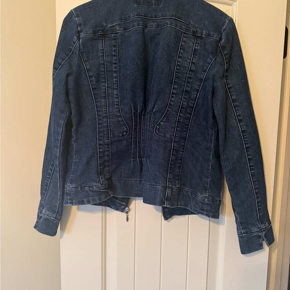 Blue Jean Jacket Medium - Picture 3 of 6